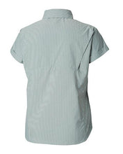 Load image into Gallery viewer, Blouse à manches courtes innovante Pilsner Peak™
