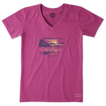 Load image into Gallery viewer, T-Shirt Happy Hour Kayak Taille Plus de Life is Good
