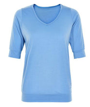 Load image into Gallery viewer, T-shirt Beverly Taille Plus de Carité
