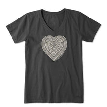 Charger l'image dans la galerie, T-shirt Col en V Taille Plus de Life is Good
